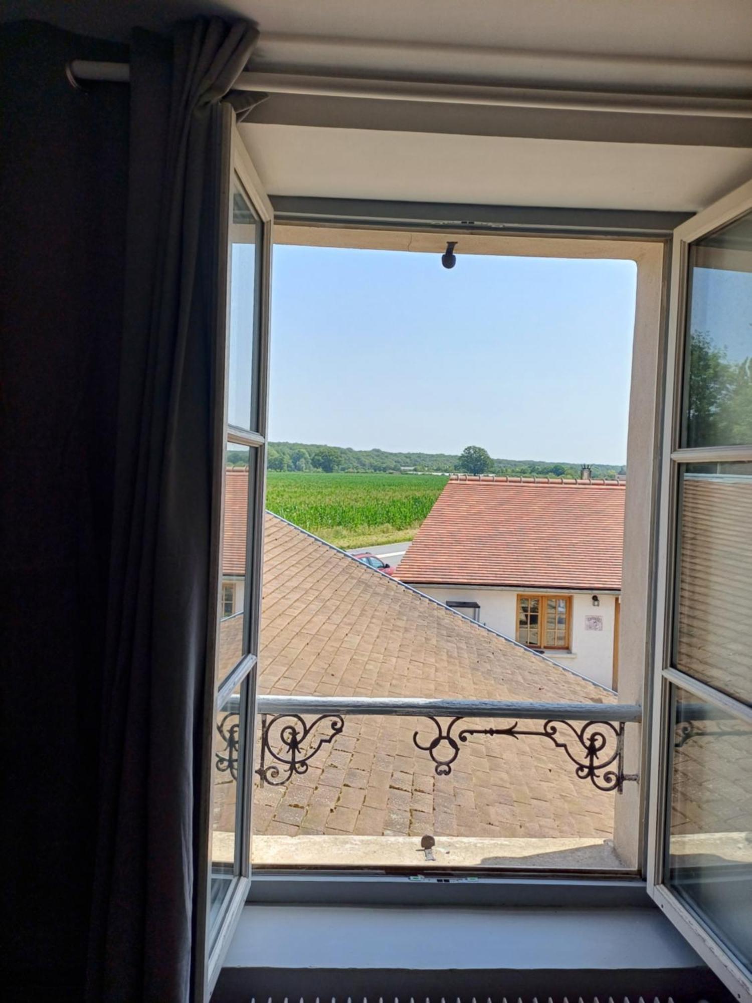 Relais St Laurent Chevreuse Exterior photo